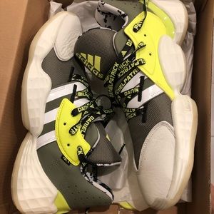 Harden Vol. 4. Sz 11.5 used.